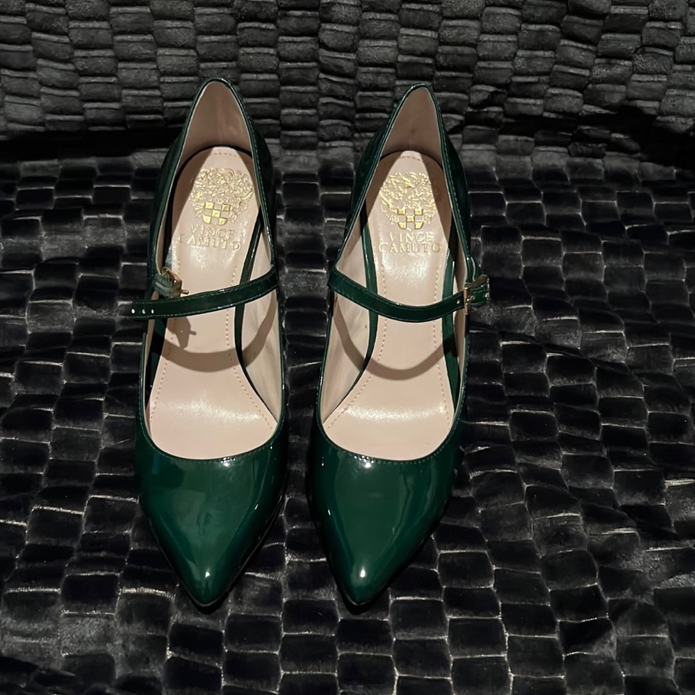 Vince Camuto Stilleto Green Pumps